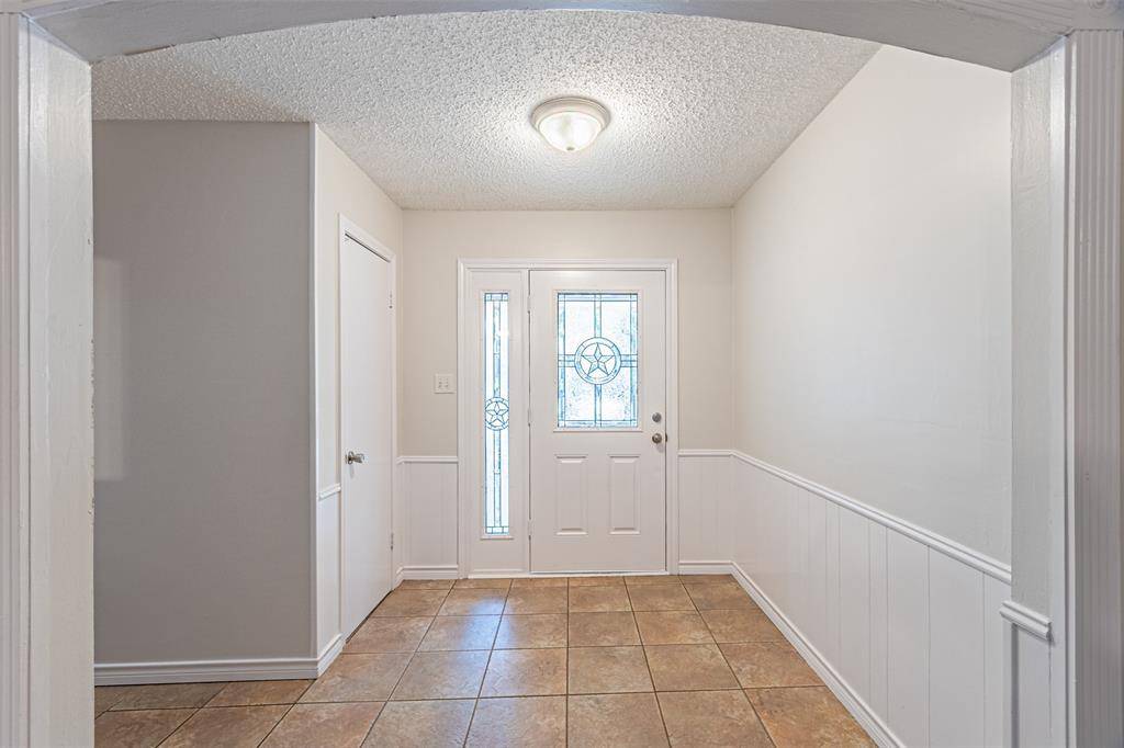 5209 Smokerise Court, Arlington, TX 76016