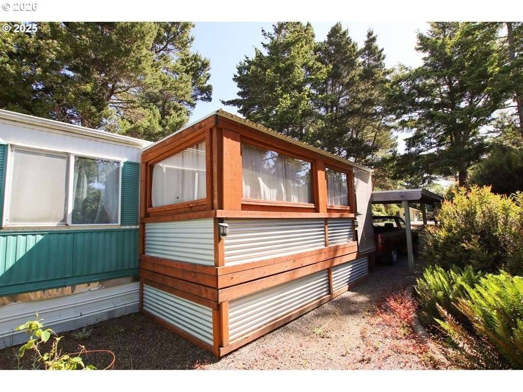 1600 RHODODENDRON DR #214, Florence, OR 97439