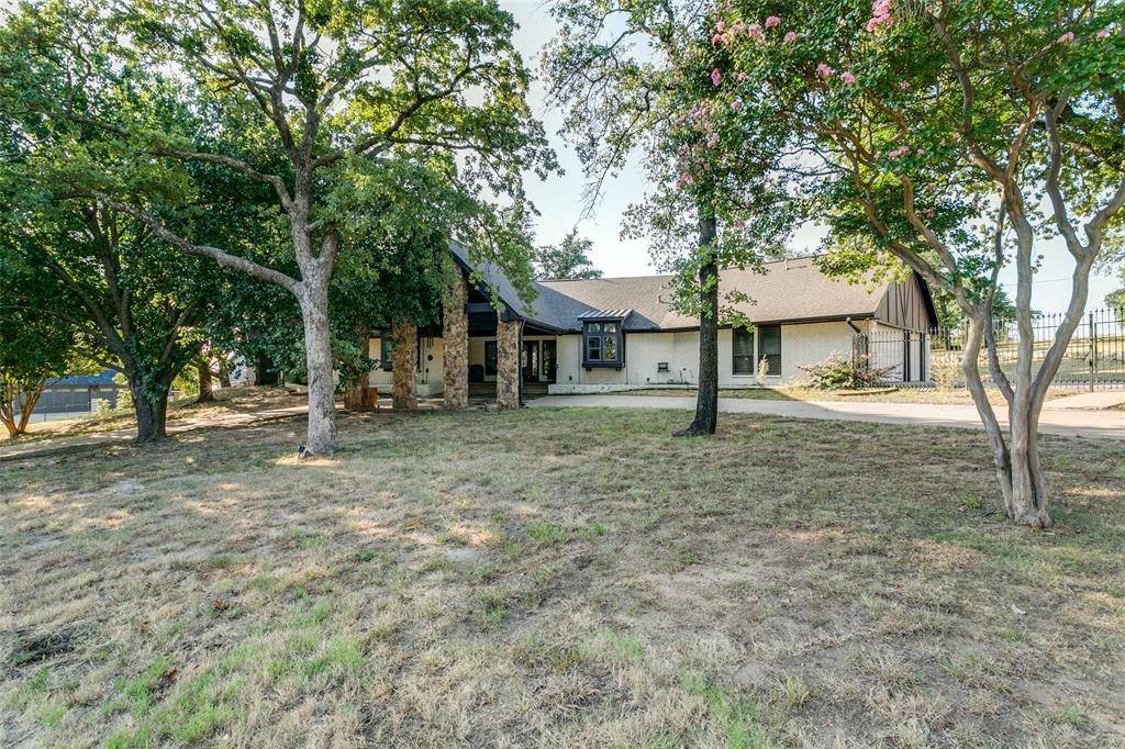 5933 Steve Court, Westlake, TX 76262