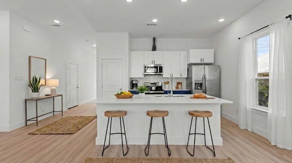 919 W Day Street, Denison, TX 75020