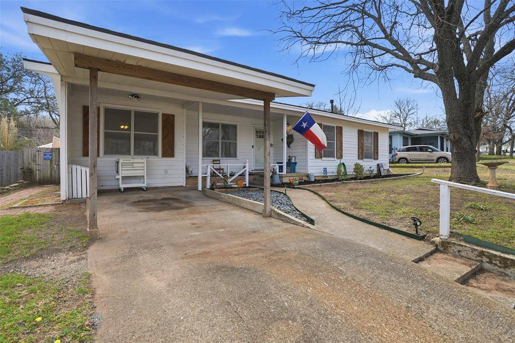 1315 Lamar Street S, Weatherford, TX 76086