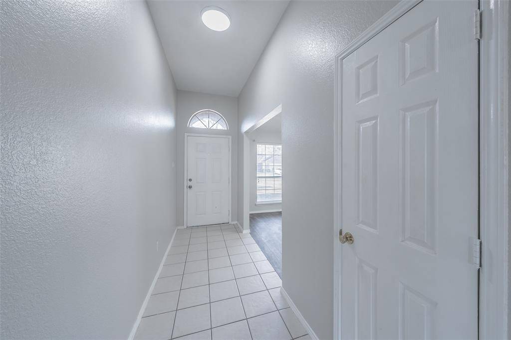 602 Joy Lane, Mansfield, TX 76063