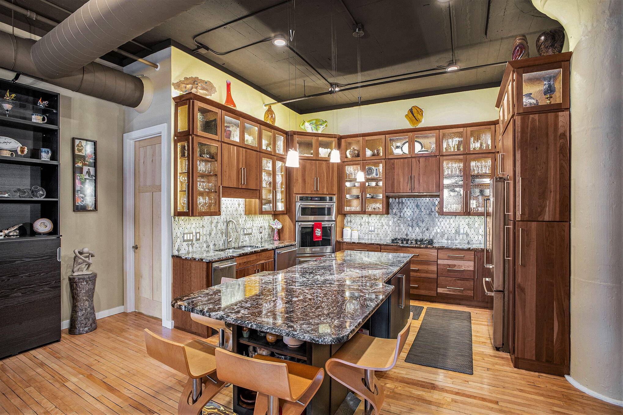 109 W Washington AVE #8, Jackson City, MI 49201