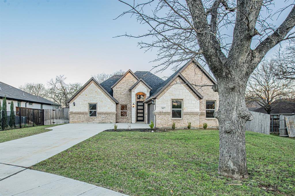 1617 sea breeze Court, Azle, TX 76020