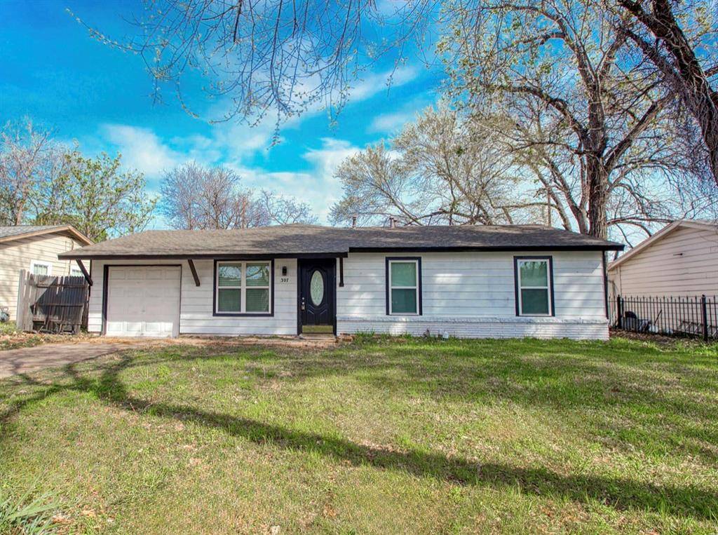 307 Dee Lane, Arlington, TX 76011