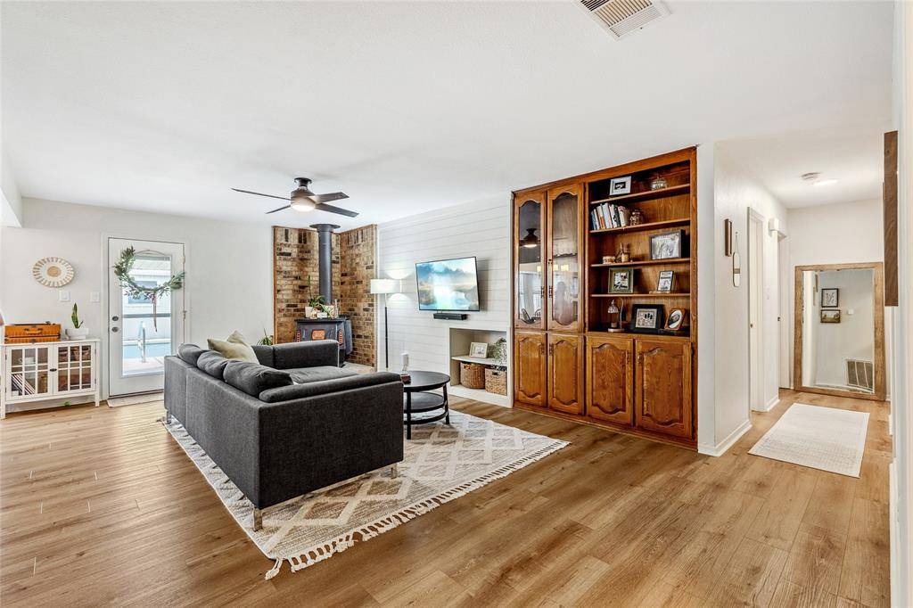 801 Cleveland, Greenville, TX 75401