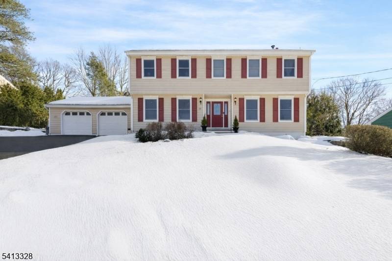 10 Stuart Ct, Montville Twp., NJ 07058