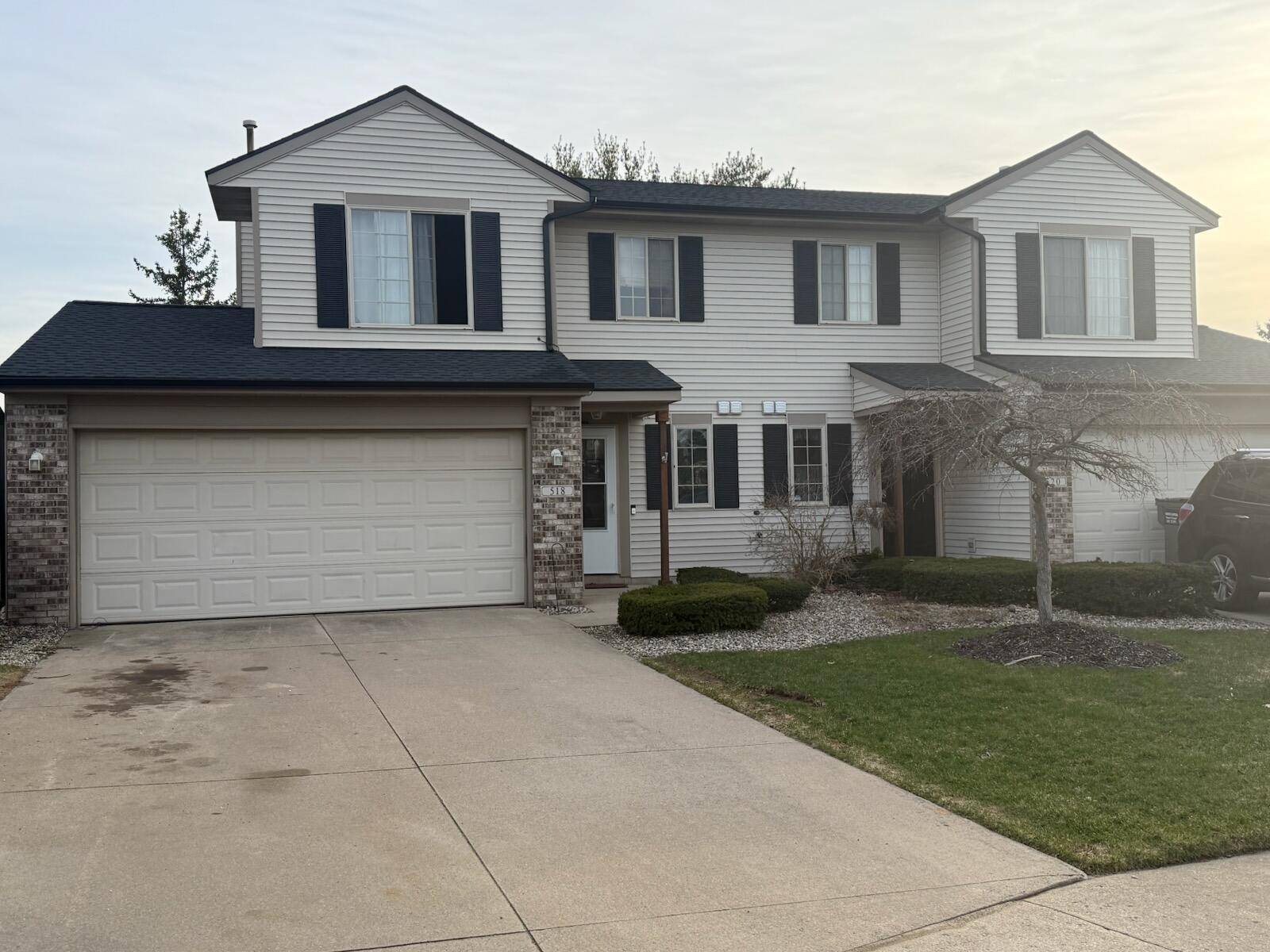 518 LAWRENCE AVE #5, Wayland City, MI 49348