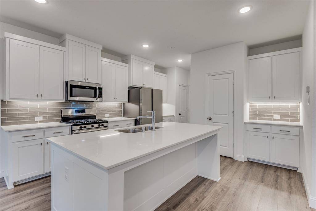 1356 Hill Country Place, Celina, TX 75009