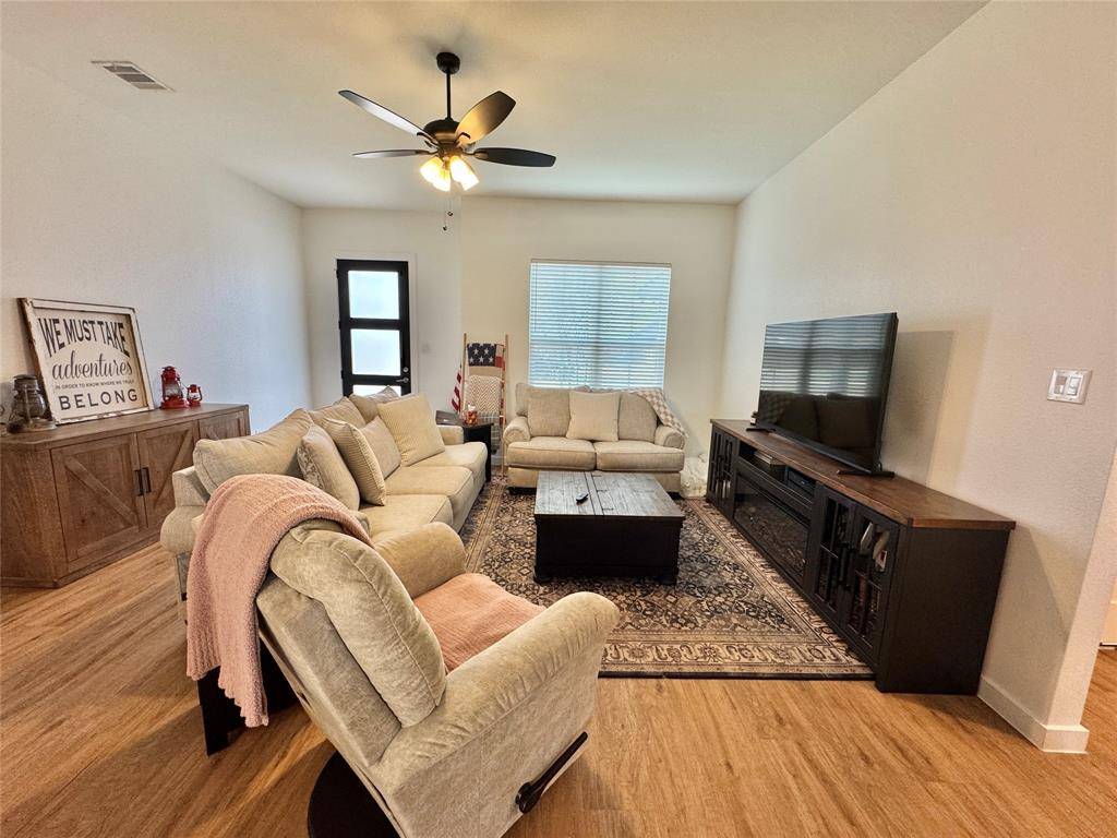 416 Austin Street, Callisburg, TX 76240