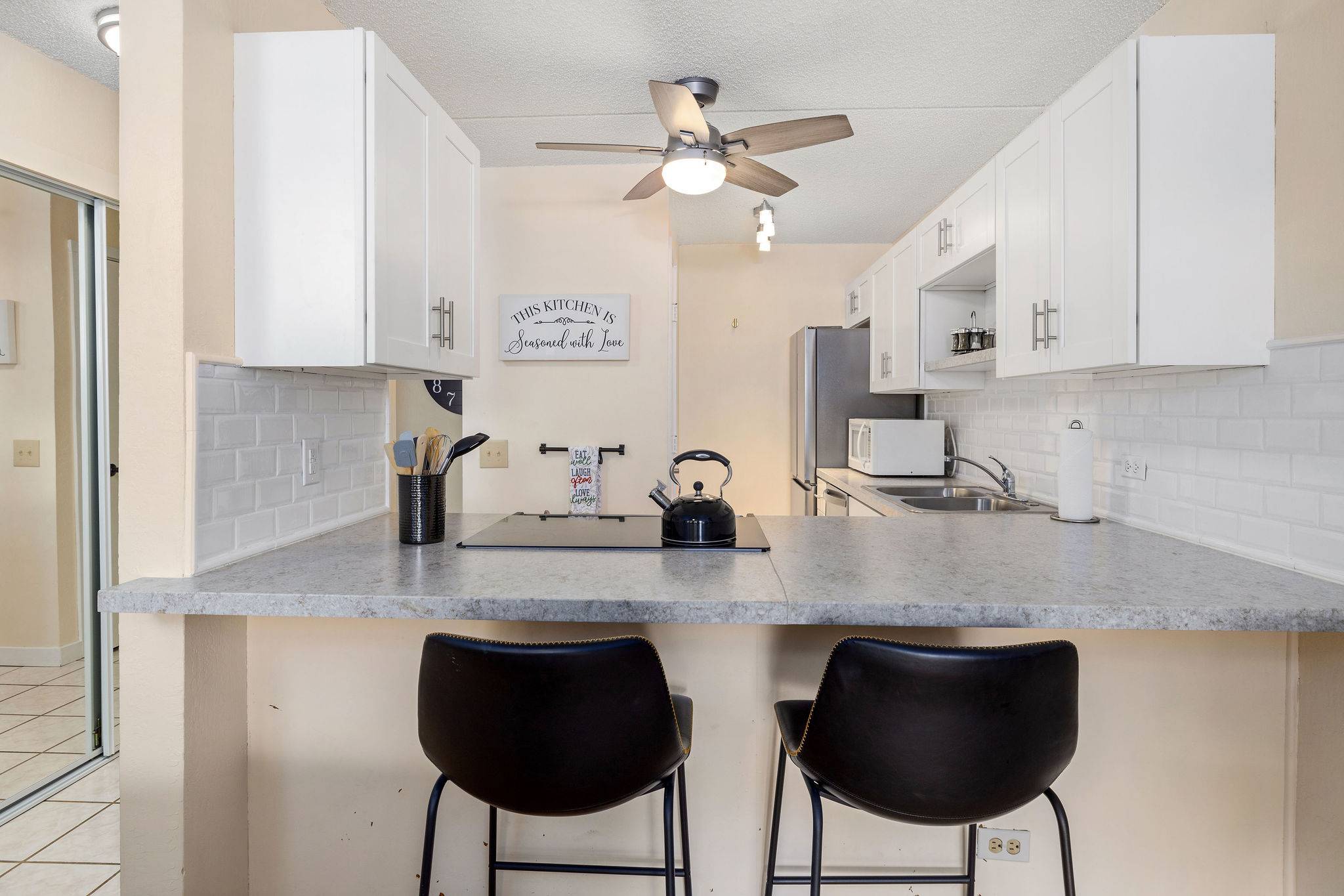 75-5865 WALUA RD #A305, Kailua-kona, HI 96740