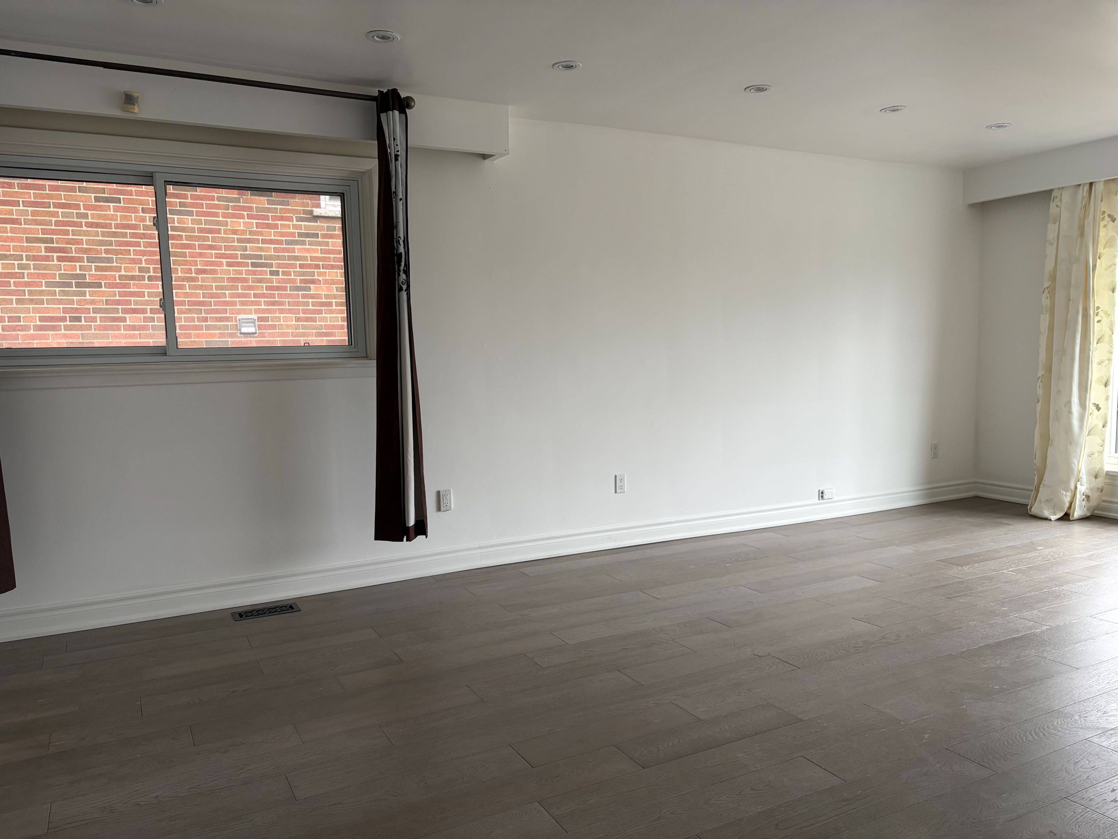 20 Shrewsbury SQ, Toronto E05, ON M1T 1L2