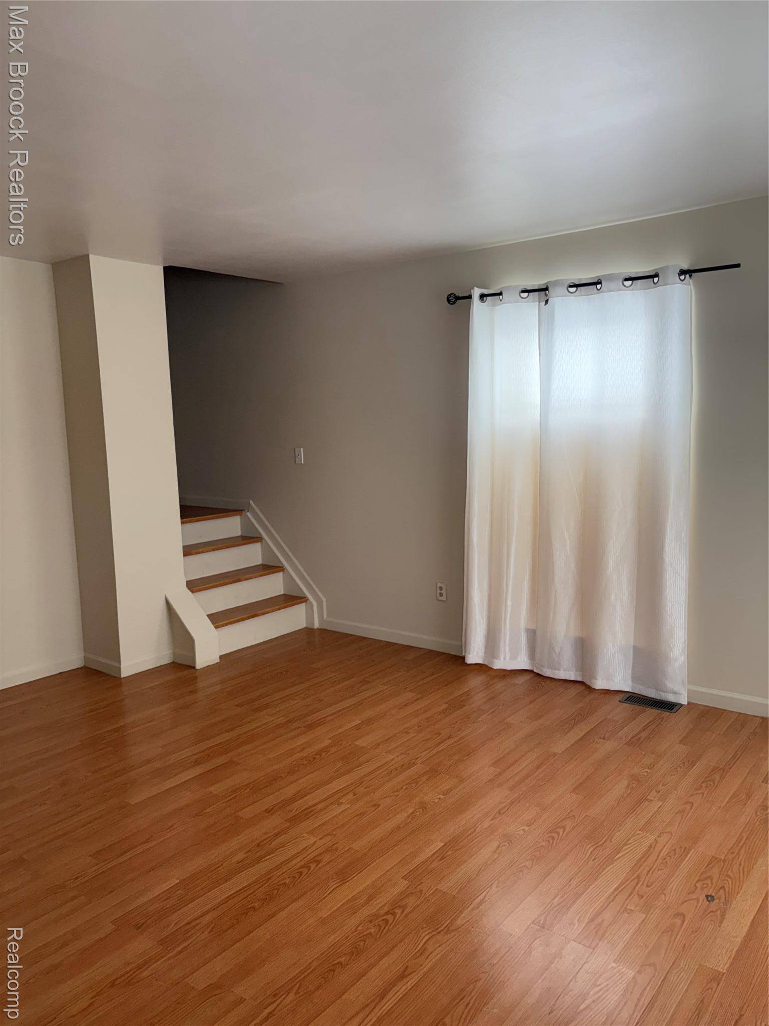 35122 TERRYBROOK DR, Sterling Heights, MI 48312