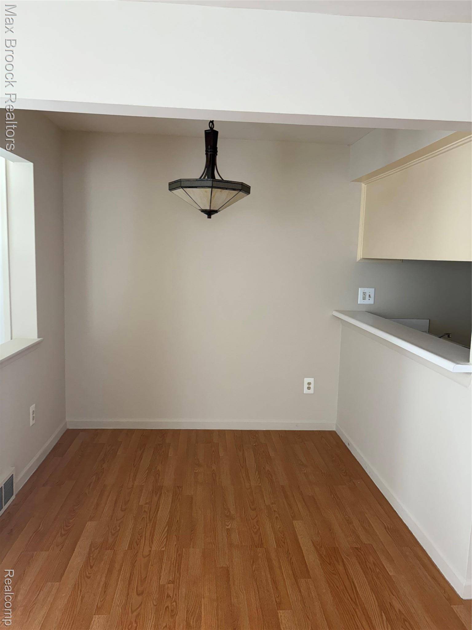 35122 TERRYBROOK DR, Sterling Heights, MI 48312