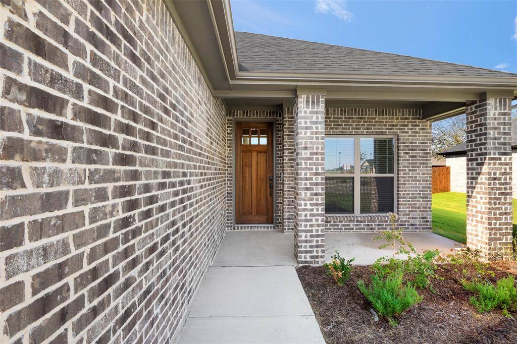 613 Escovedo Drive, Italy, TX 76651