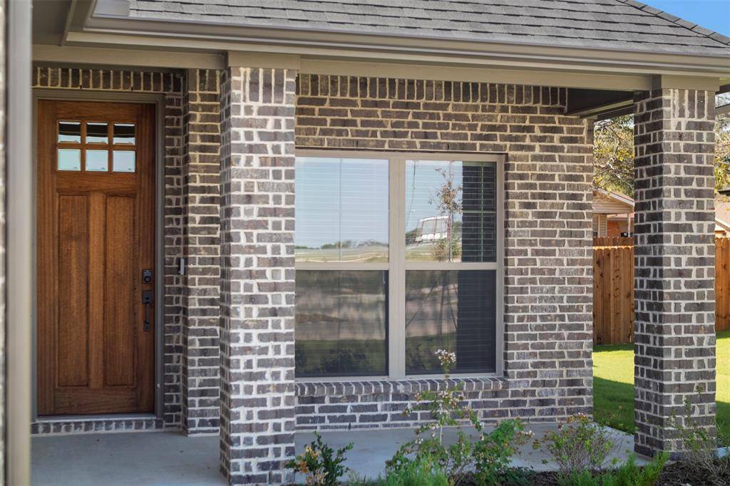 613 Escovedo Drive, Italy, TX 76651
