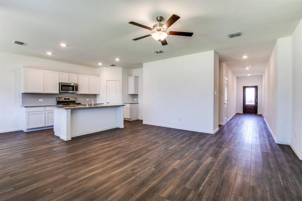 14825 Dusty Boot Trail, Fort Worth, TX 76052