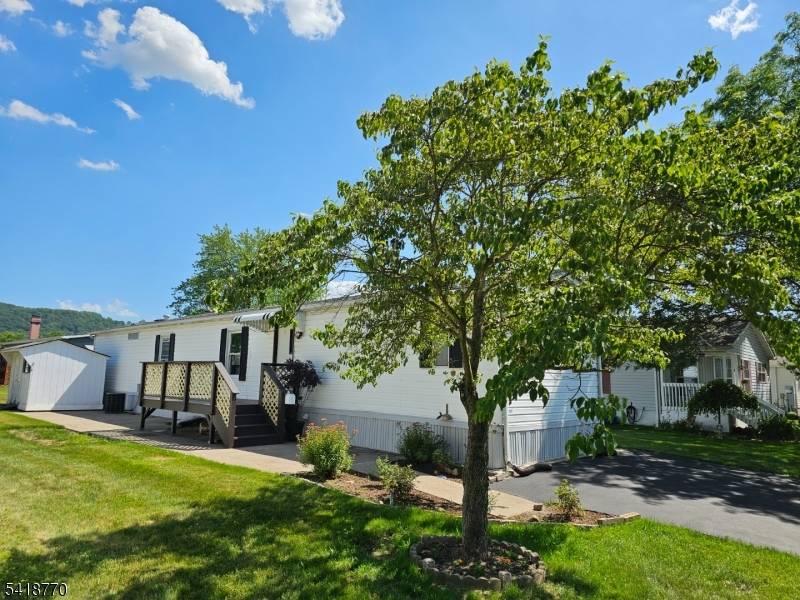 10 Clover, White Twp., NJ 07823