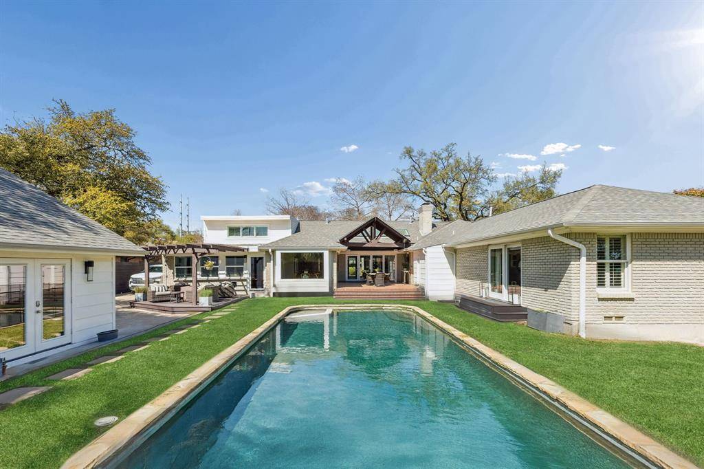 7032 Lavendale Avenue, Dallas, TX 75230