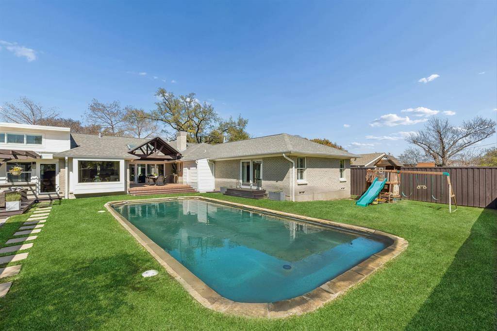 7032 Lavendale Avenue, Dallas, TX 75230