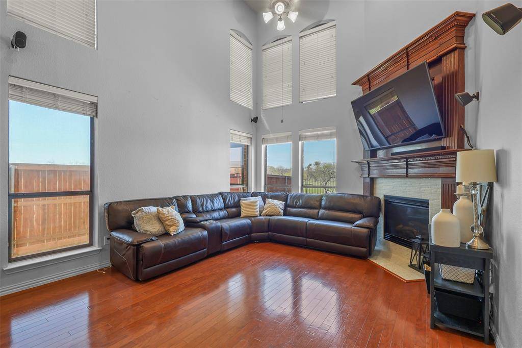 1056 Kaylie Street, Grand Prairie, TX 75052