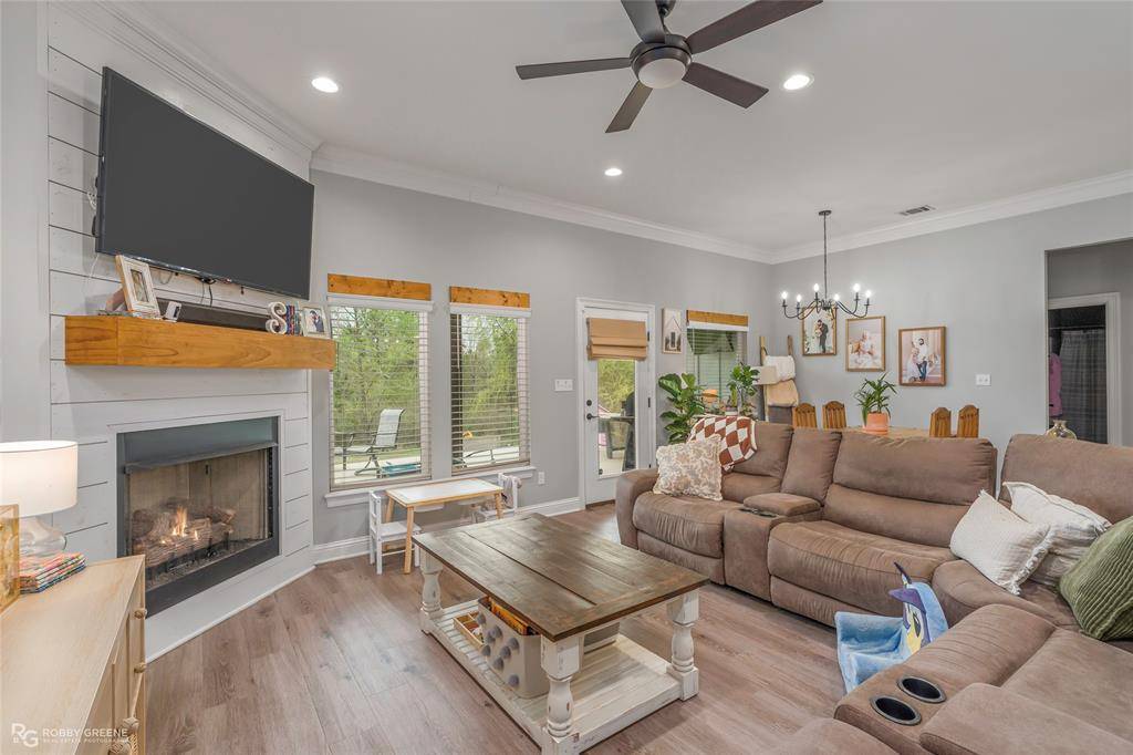 4553 Cherry Creek Road, Blanchard, LA 71107