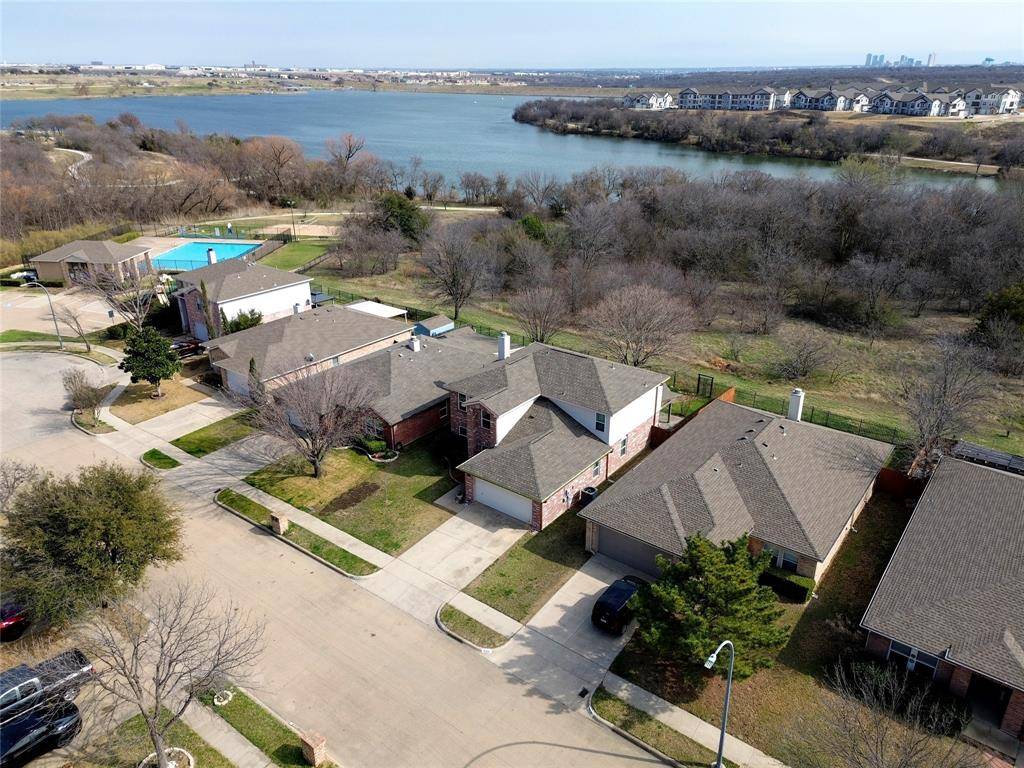 5333 Kingsknowe Parkway, Fort Worth, TX 76135