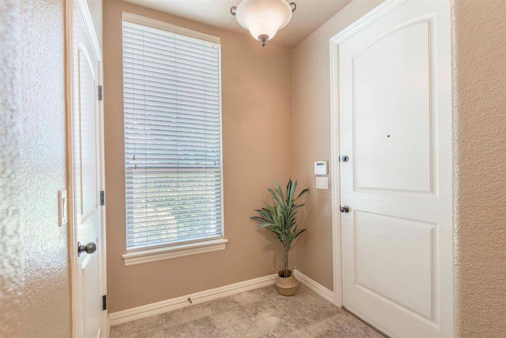 109 First Street, Denton, TX 76201