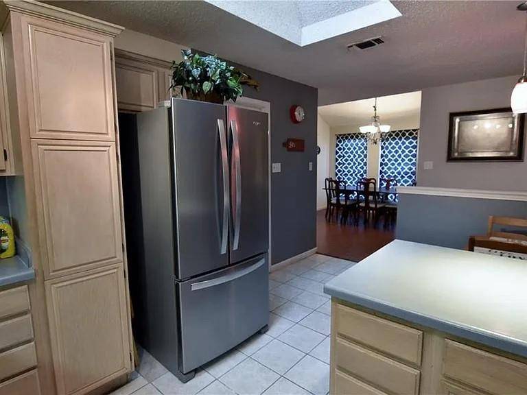 6323 Brookbriar Court, Arlington, TX 76018