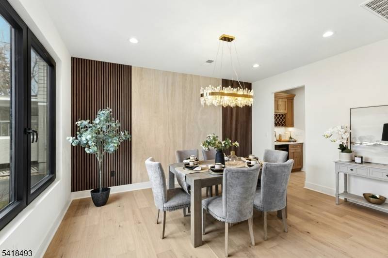 32 Garibaldi St, Bernardsville Boro, NJ 07924