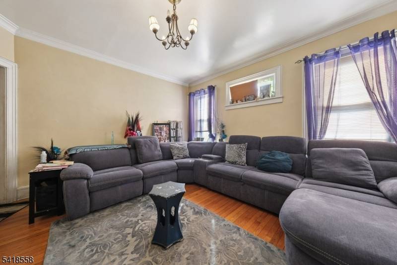 611-613 Jefferson Ave, Elizabeth City, NJ 07201