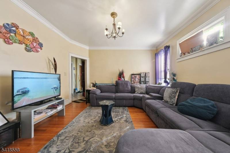 611-613 Jefferson Ave, Elizabeth City, NJ 07201