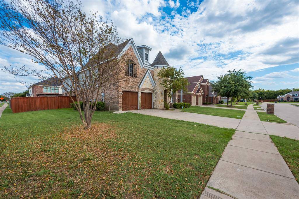 701 Player Avenue, Mansfield, TX 76063