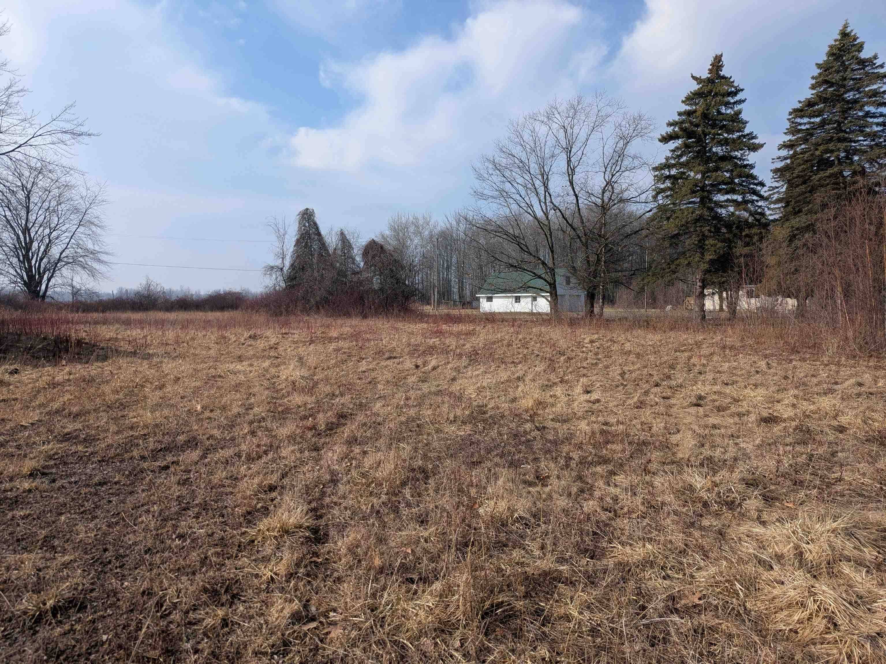 2416 E Huron RD, Au Gres Twp, MI 48703