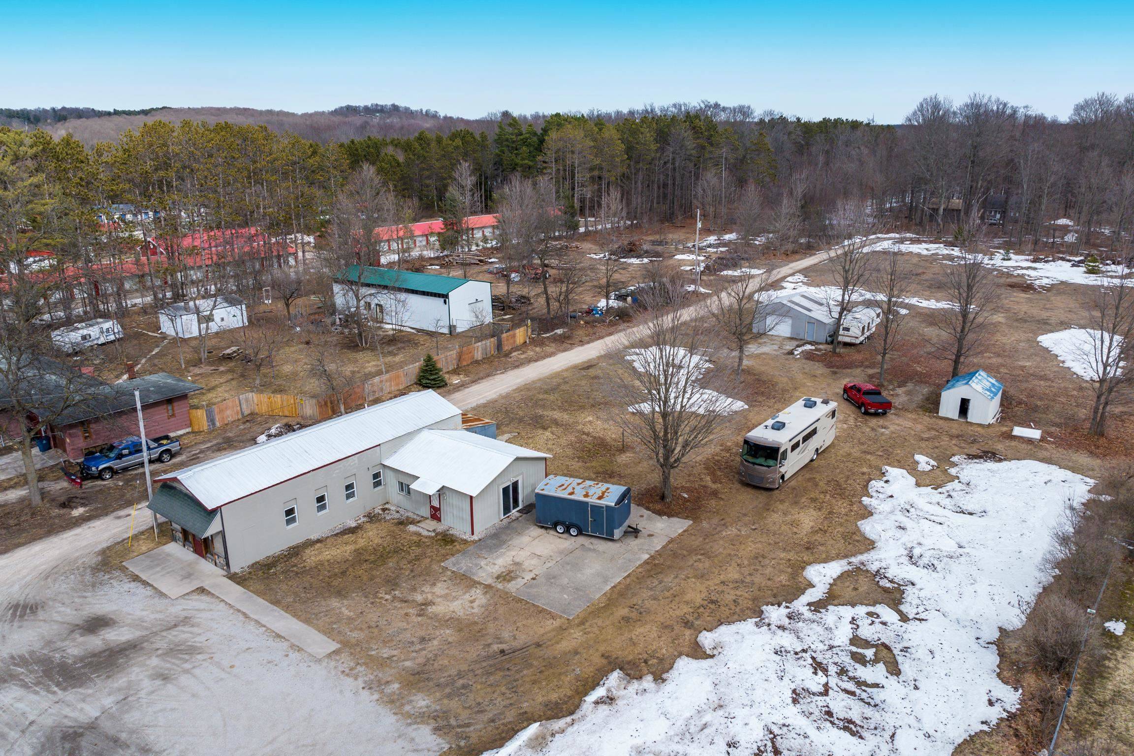 2601 Benzie HWY, Benzonia Twp, MI 49616