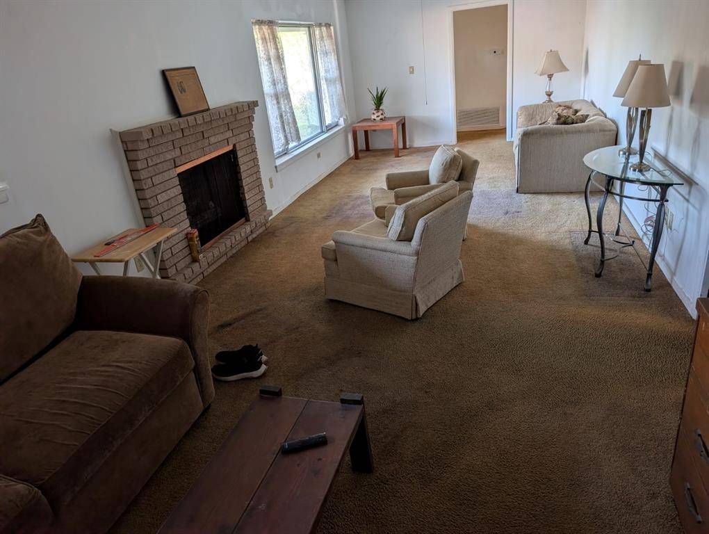 111 Maxine Street, Mineola, TX 75773