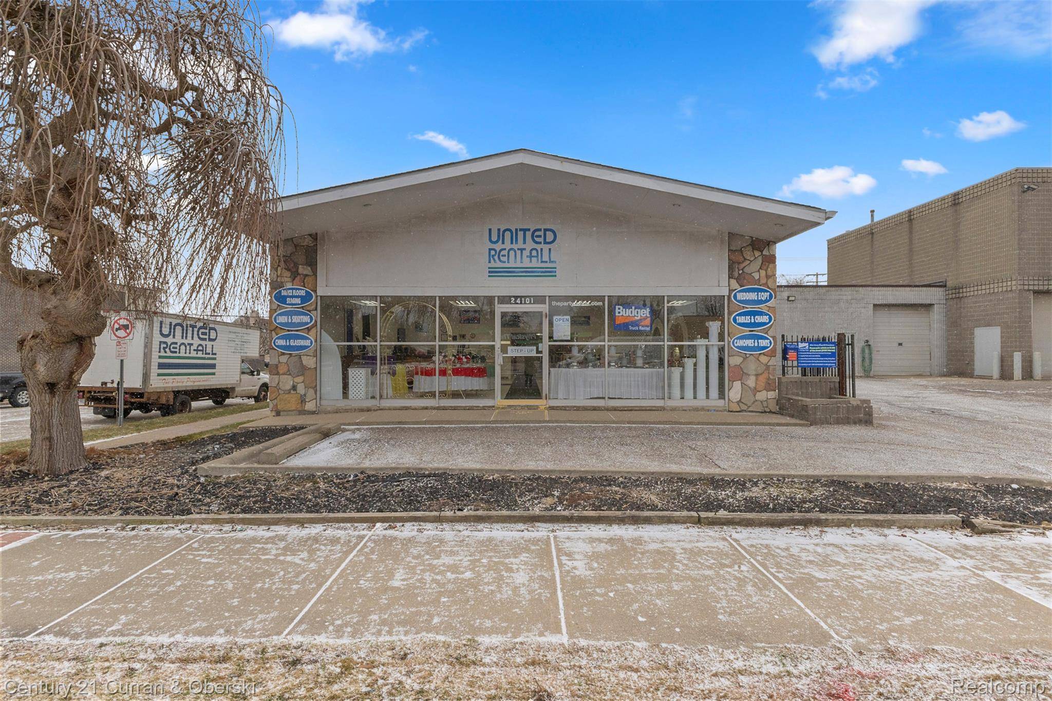 24101 W Warren ST, Dearborn Heights, MI 48127