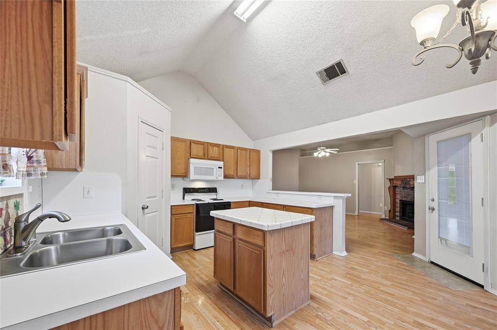 3095 Wildflower Way, Rockwall, TX 75032