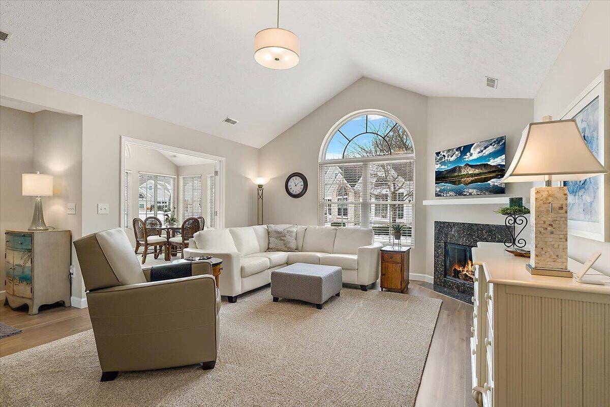 2859 Villa LN, Sodus Twp, MI 49022