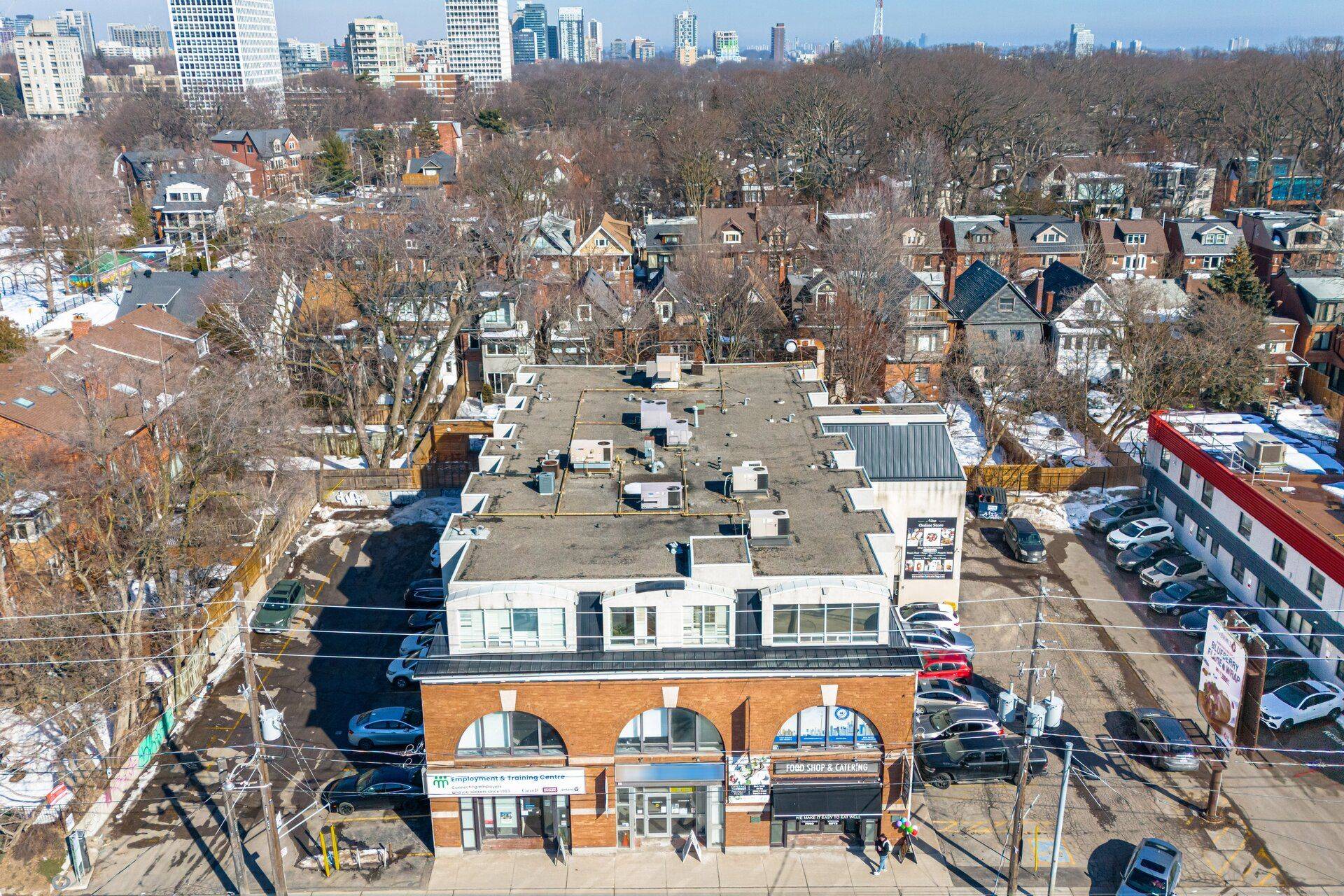 1415 Bathurst ST, Toronto C02, ON M5R 3H8