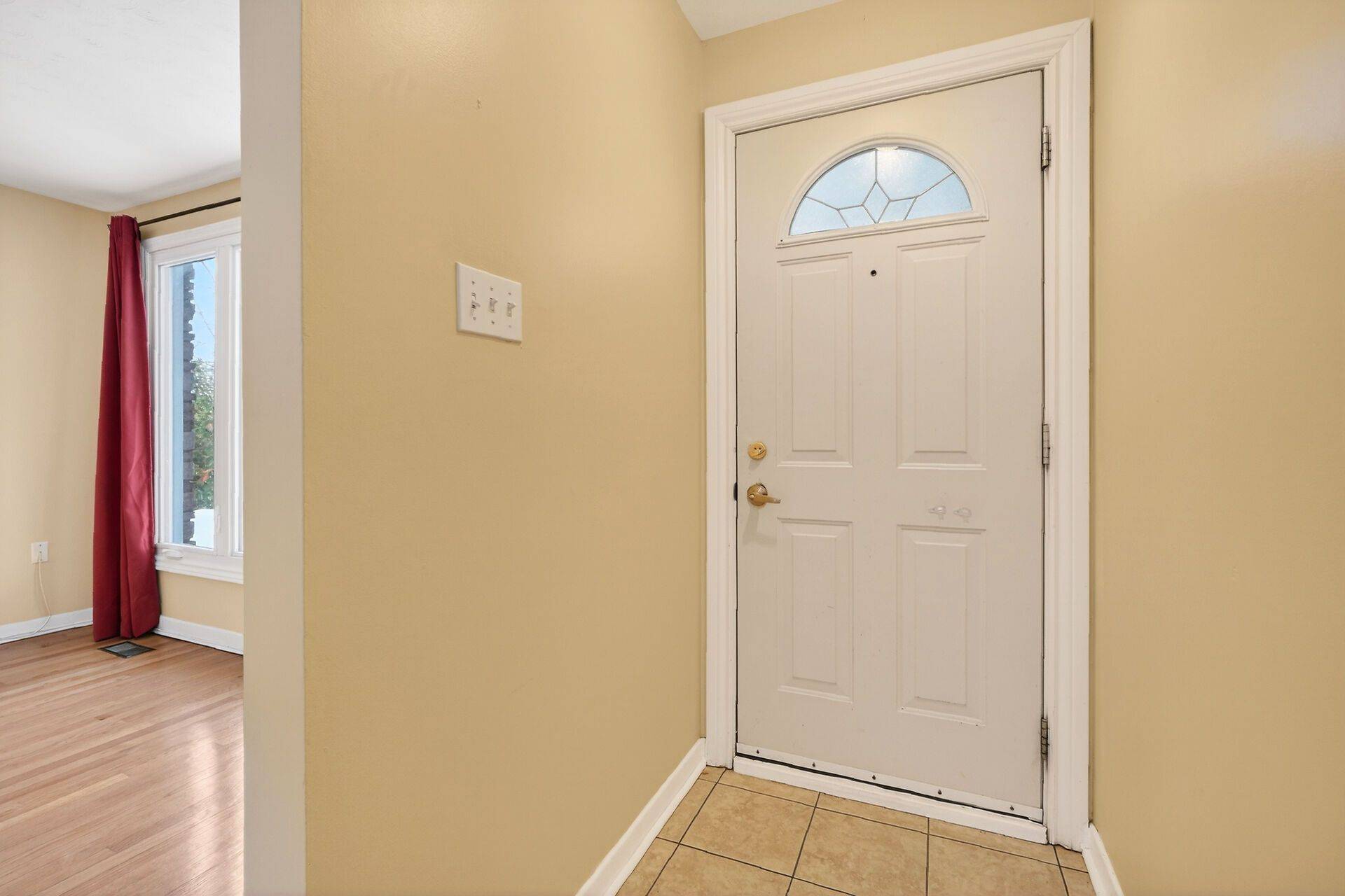 2666 Regina ST, Britannia - Lincoln Heights And Area, ON K2B 6X8