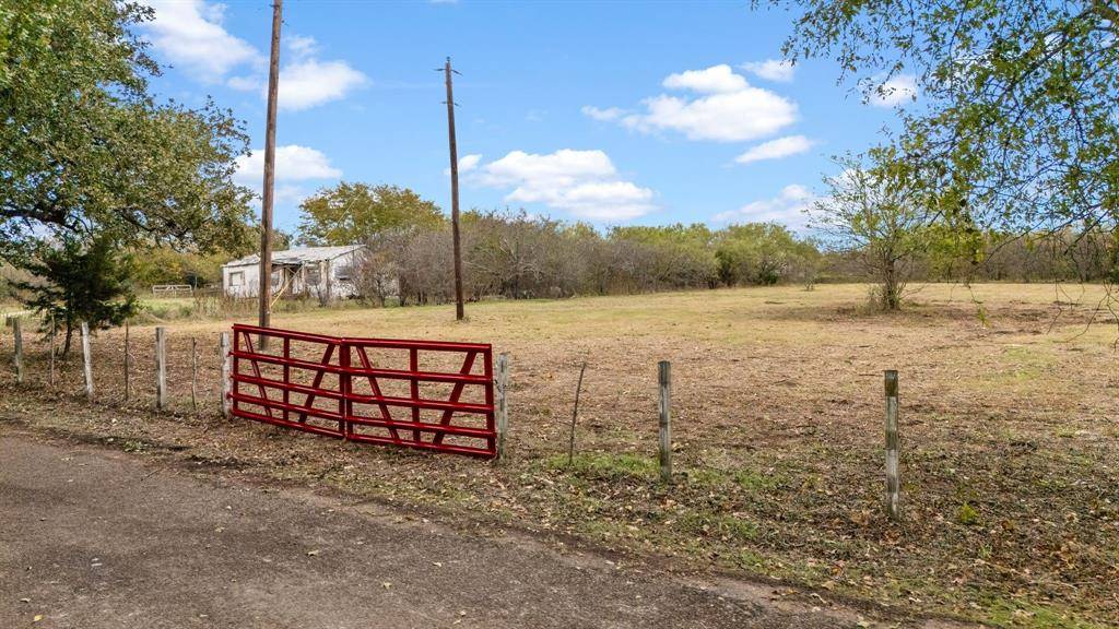 870 Wagoner Road, Waco, TX 76705
