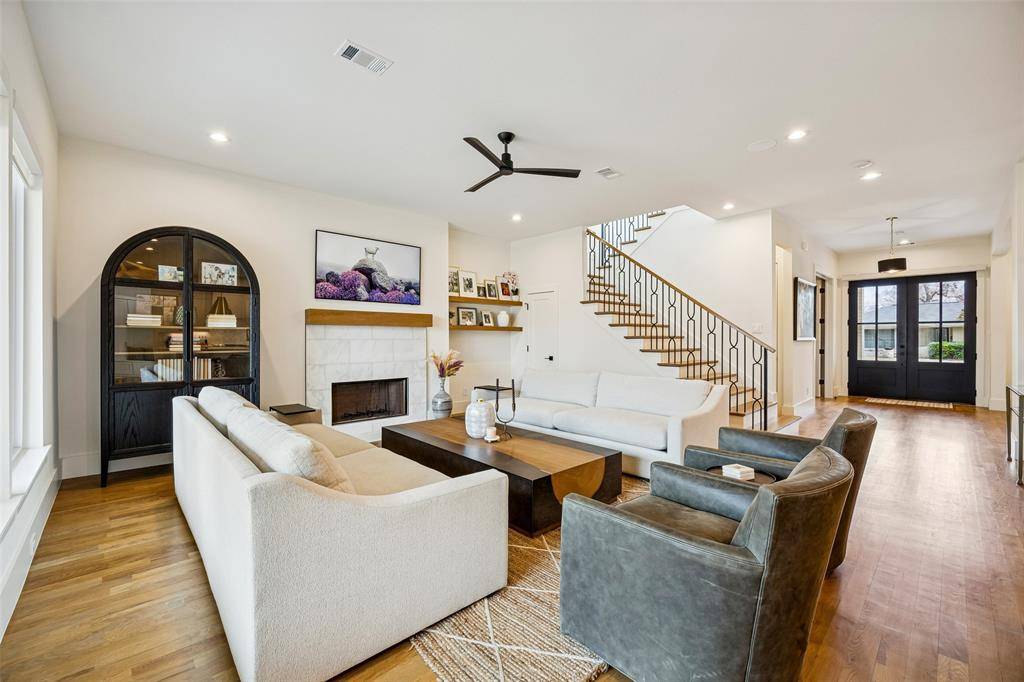 7154 Bennington Drive, Dallas, TX 75214