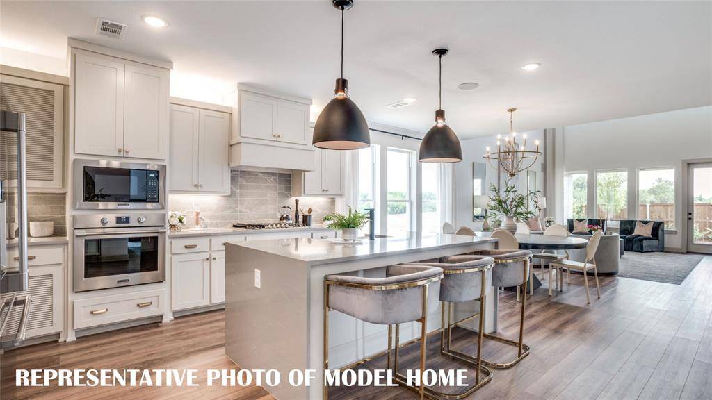 140 Scottish Way, Mansfield, TX 76063