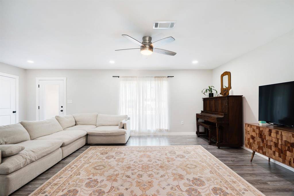 600 Private Road 24970, Brookston, TX 75421