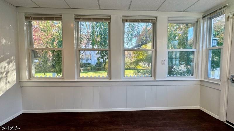 32 Leary Ave, Bloomingdale Boro, NJ 07403