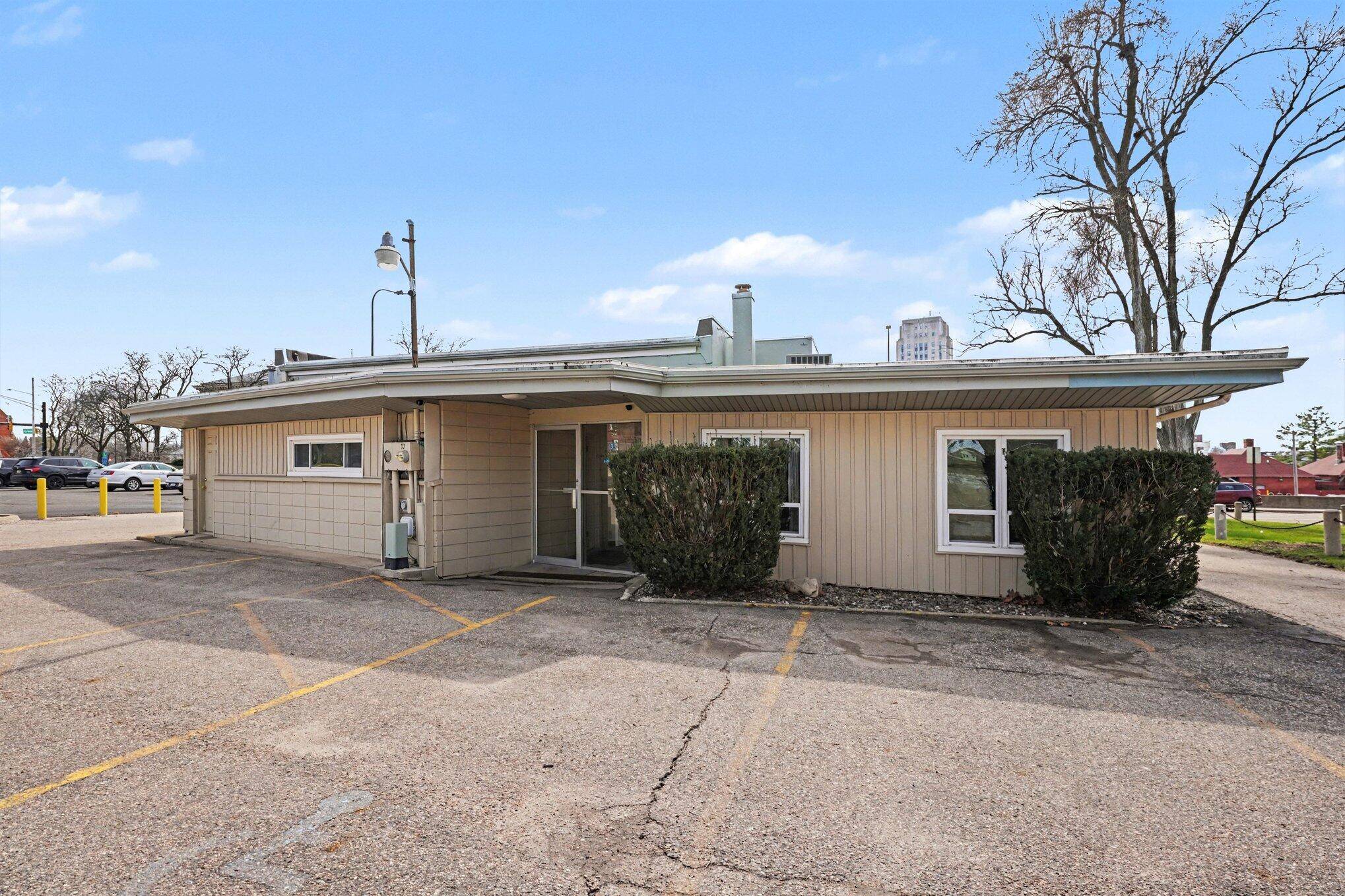 32 W Van Buren ST W, Battle Creek City, MI 49017