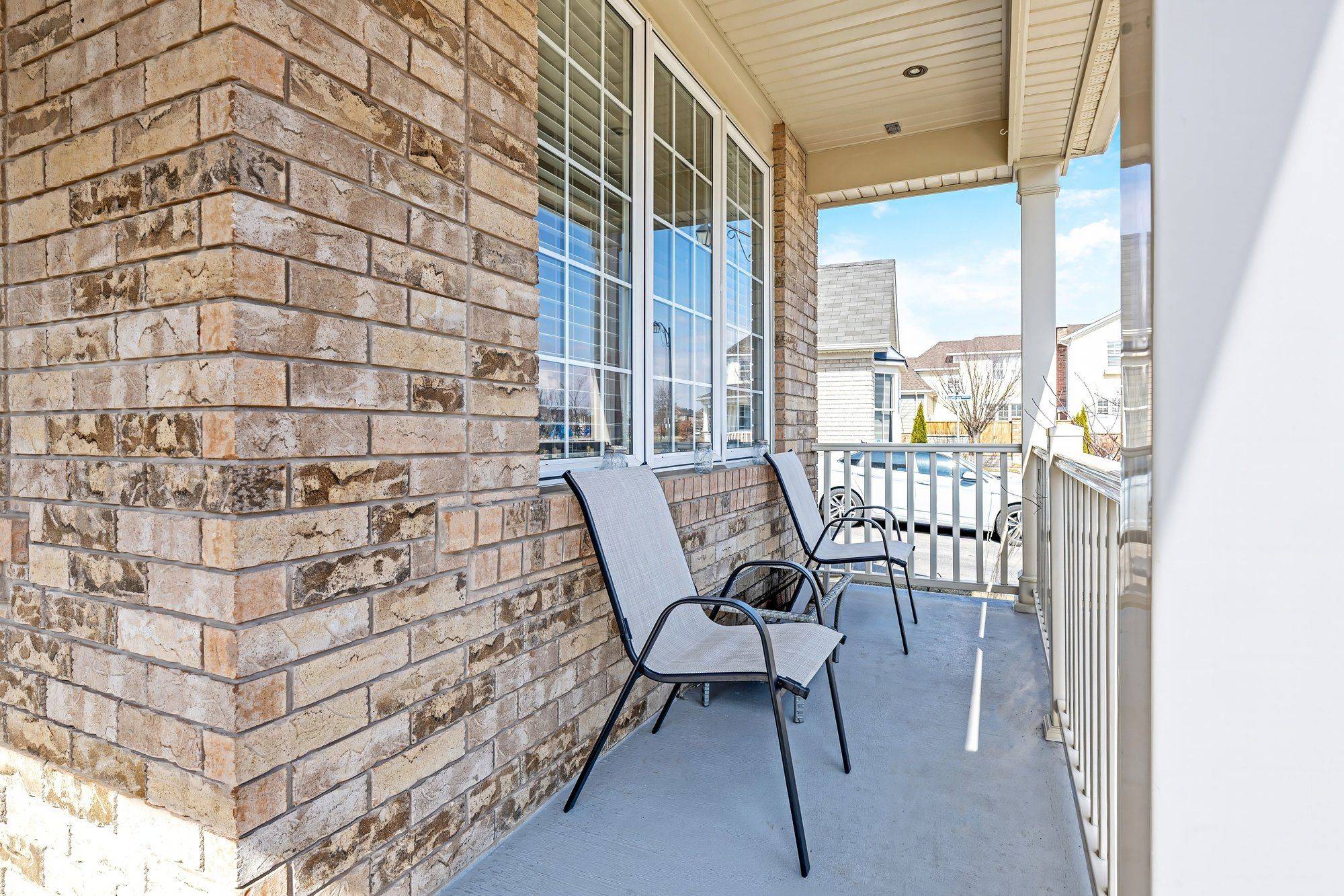 823 Biggar HTS, Milton, ON L9T 0G7