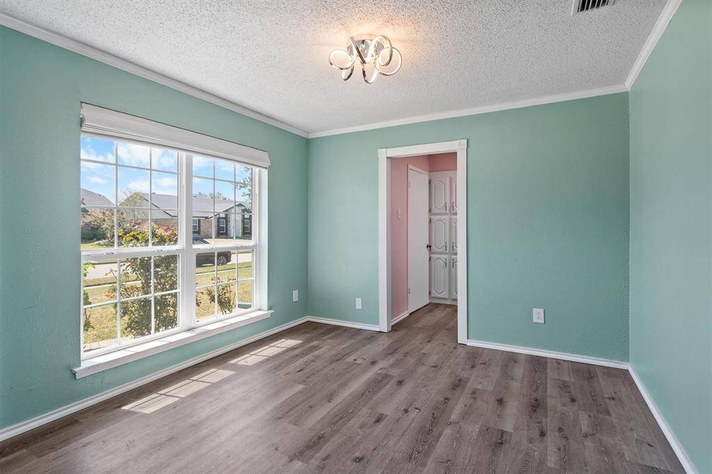 2213 Big Bend Drive, Carrollton, TX 75007