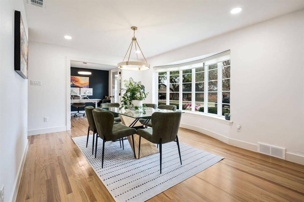 6833 Winchester Street, Dallas, TX 75231